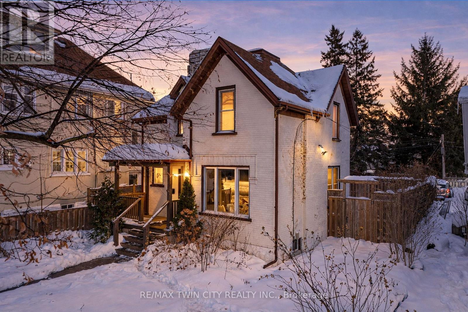 11 Heins Avenue, Kitchener, Ontario  N2G 1Z7 - Photo 6 - X12641440