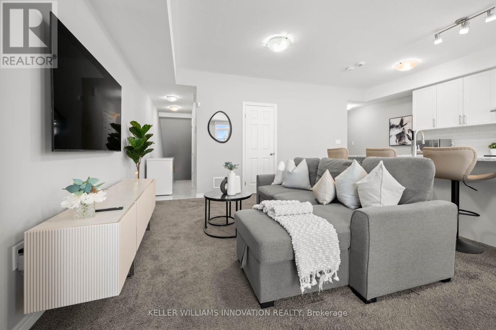 90 Wheat Lane, Kitchener, Ontario N2R 0R6 - Photo 11 - X12664164