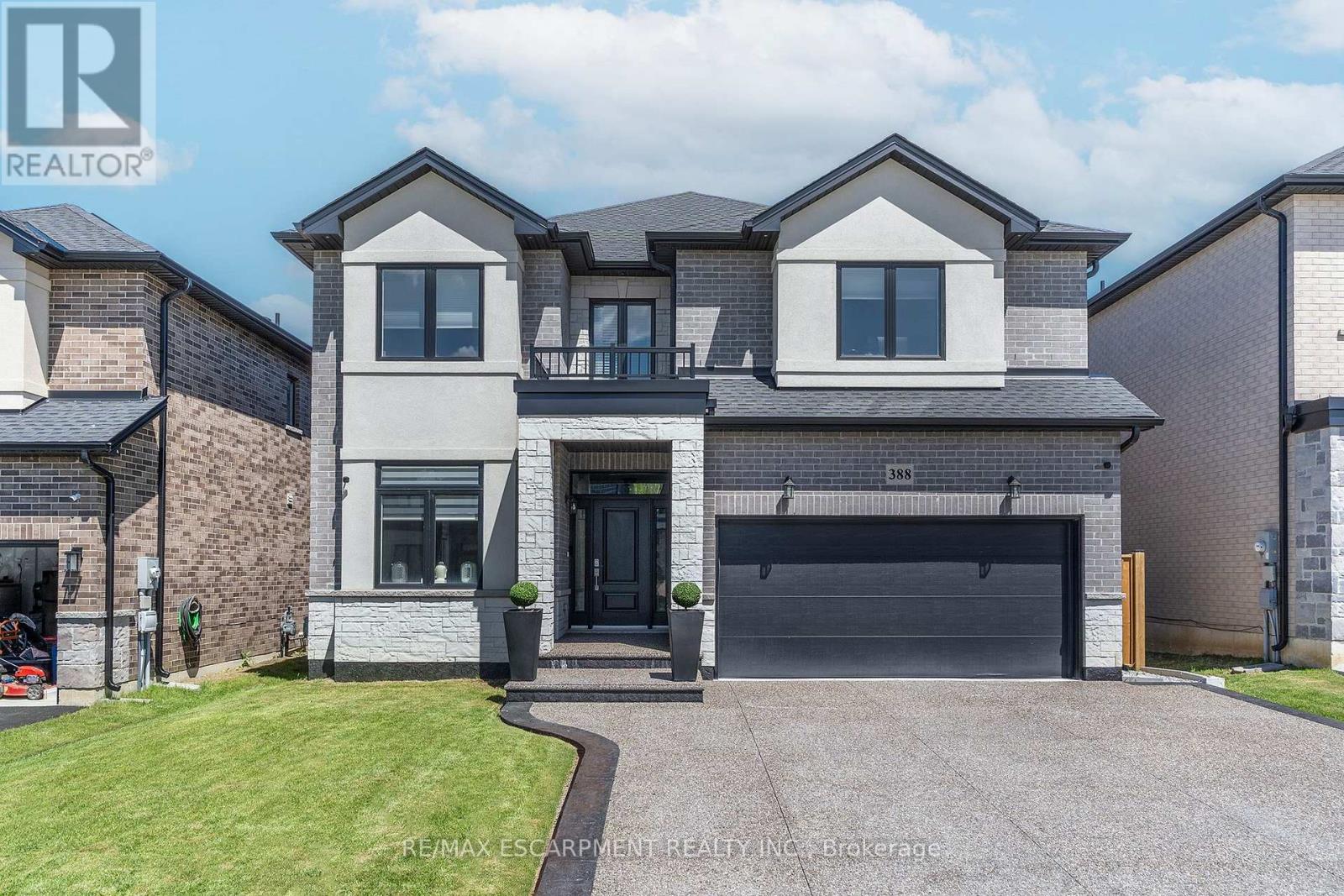 388 KLEIN CIRCLE, Hamilton, Ontario