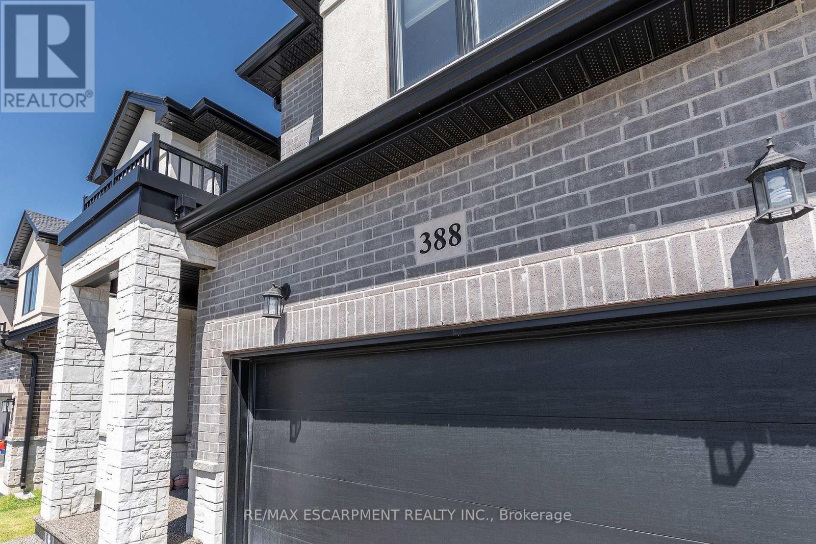 388 Klein Circle, Hamilton, Ontario  L9G 3K9 - Photo 30 - X12664234