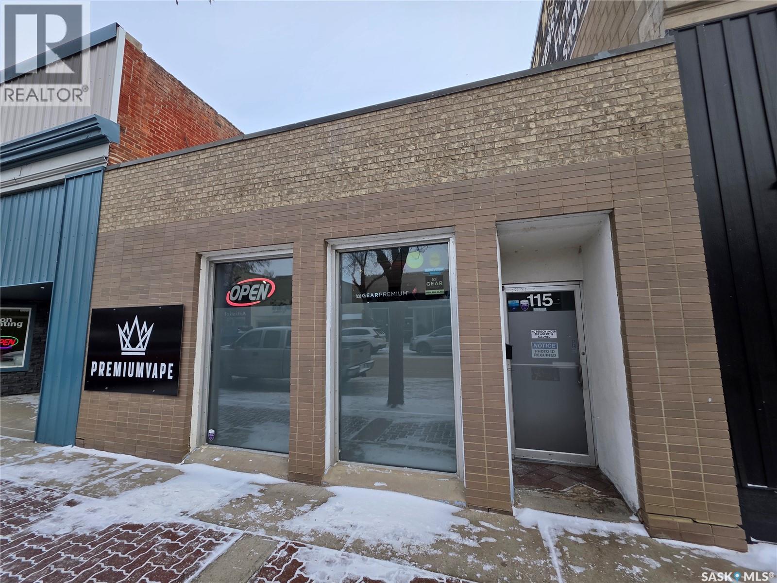 115 Central AVENUE N, Swift Current, Saskatchewan