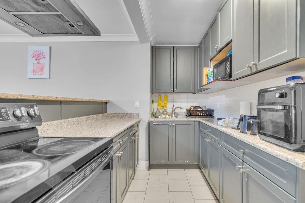 5529 188a Street, Surrey, British Columbia  V3S 6S4 - Photo 30 - R3076043