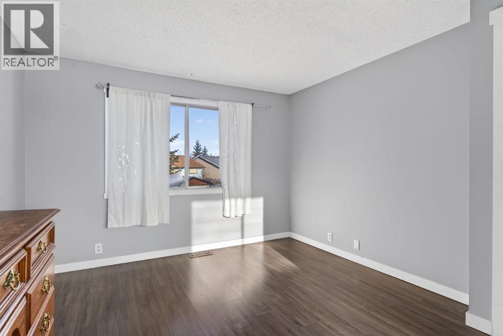 36 Falton Court Ne, Calgary, Alberta  T3J 1J3 - Photo 12 - A2275336