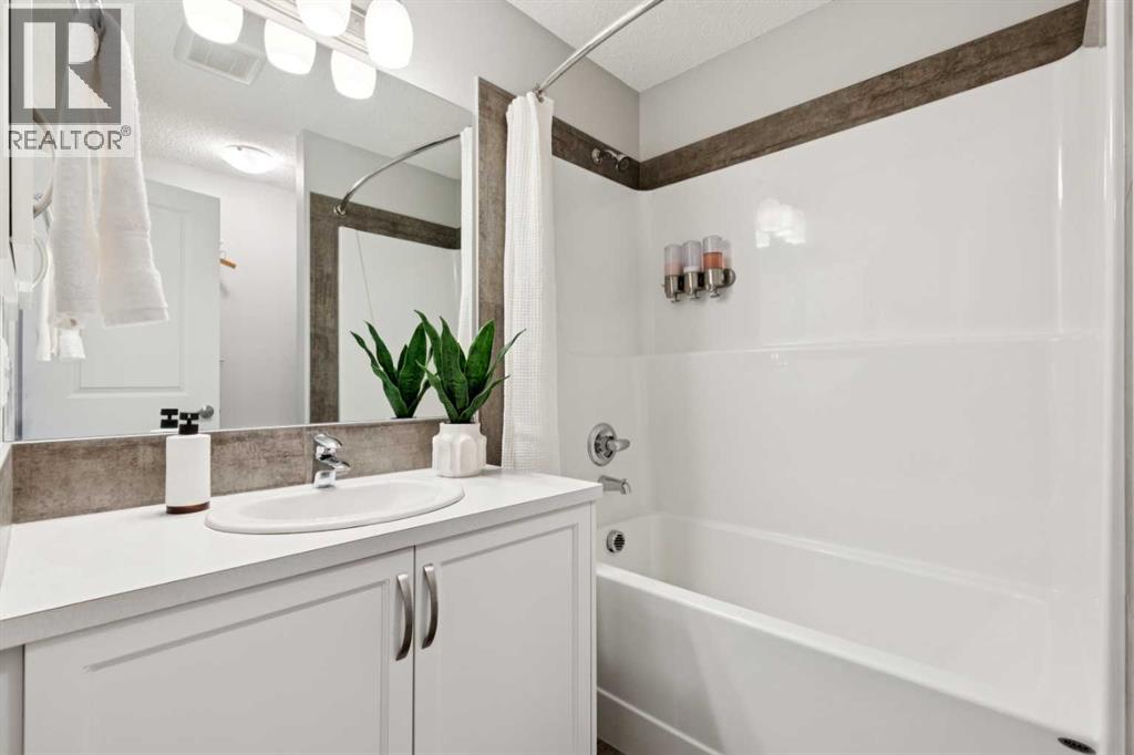 98 Magnolia Square Se, Calgary, Alberta  T3M 2W4 - Photo 24 - A2275585