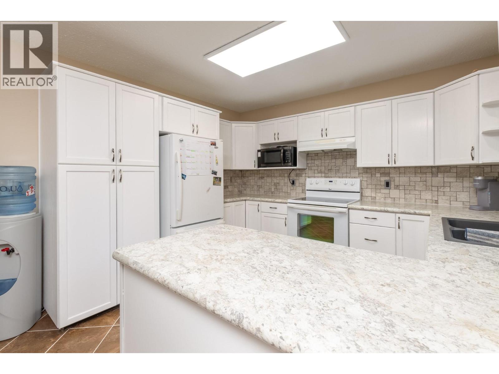 150 17 Street NE Salmon Arm, BC V1E1P2_13