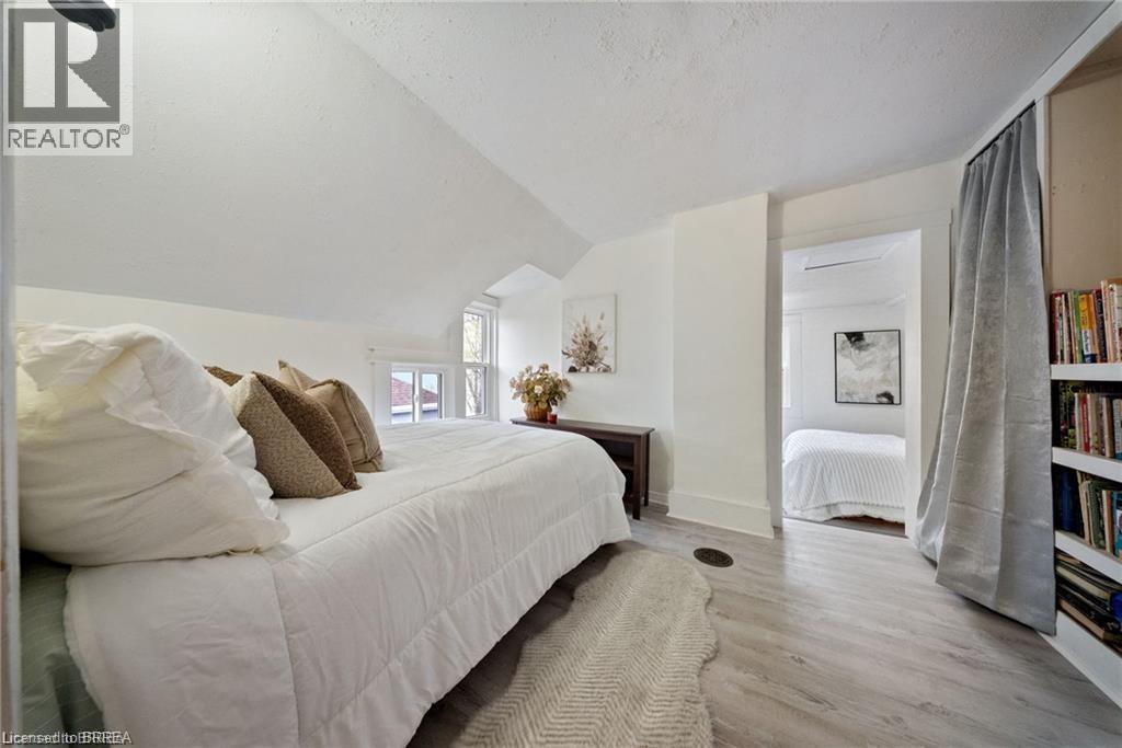 68 Oak Street, Brantford, Ontario  N3T 2B1 - Photo 17 - 40795993