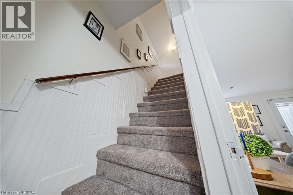 68 Oak Street, Brantford, Ontario  N3T 2B1 - Photo 15 - 40795993