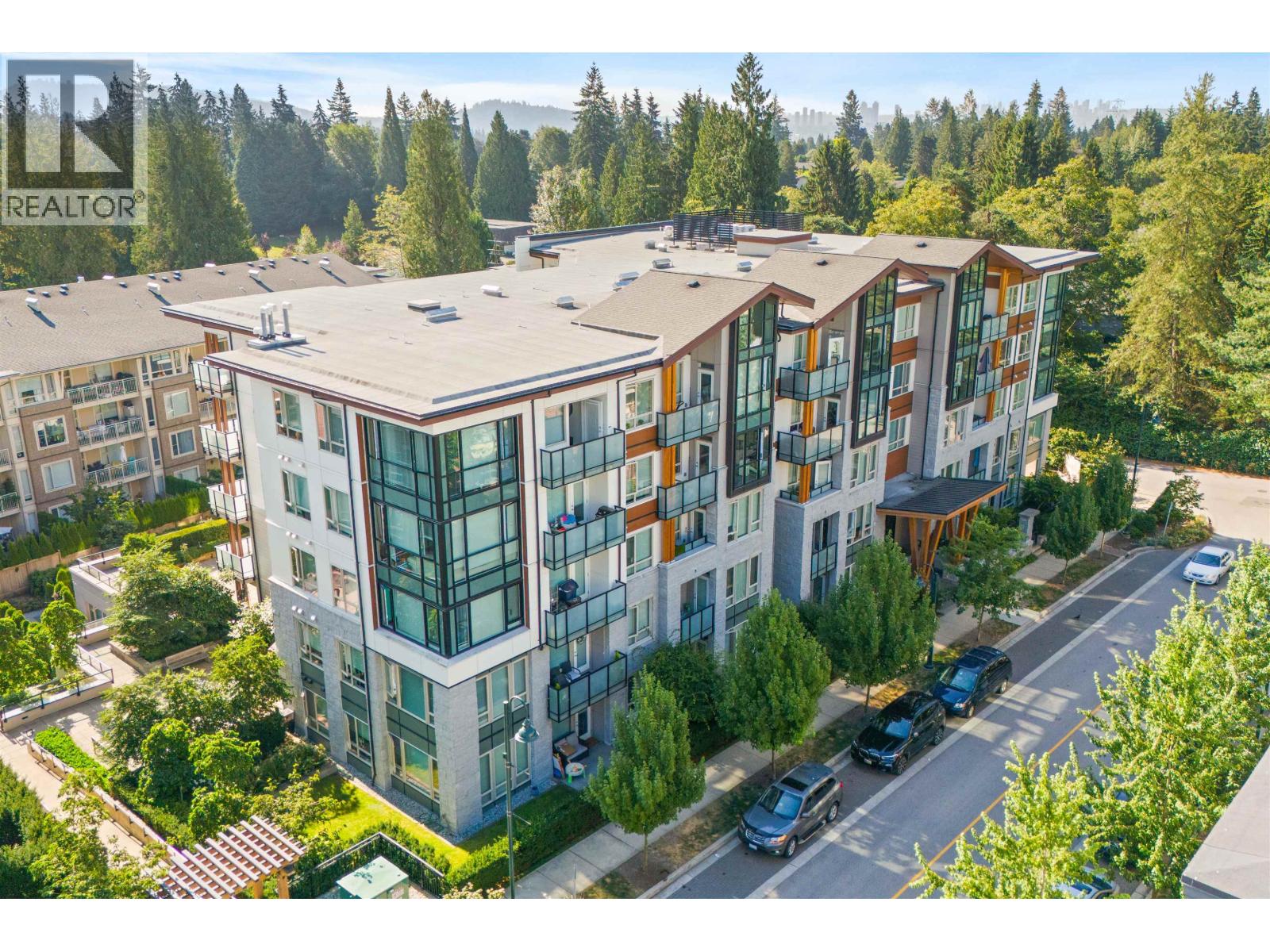 101 2632 LIBRARY LANE, North Vancouver, British Columbia