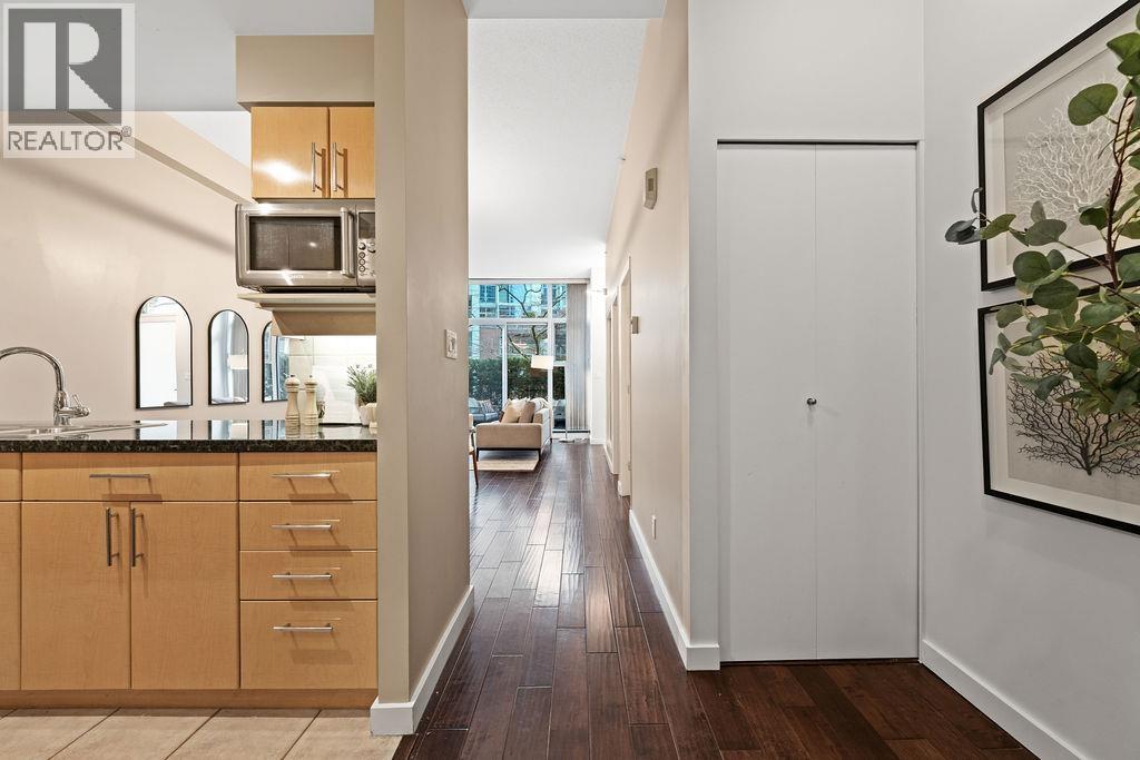 123 Aquarius Mews, Vancouver, British Columbia  V6Z 2Z1 - Photo 21 - R3076068