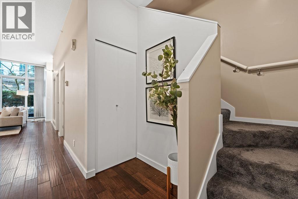 123 Aquarius Mews, Vancouver, British Columbia  V6Z 2Z1 - Photo 25 - R3076068