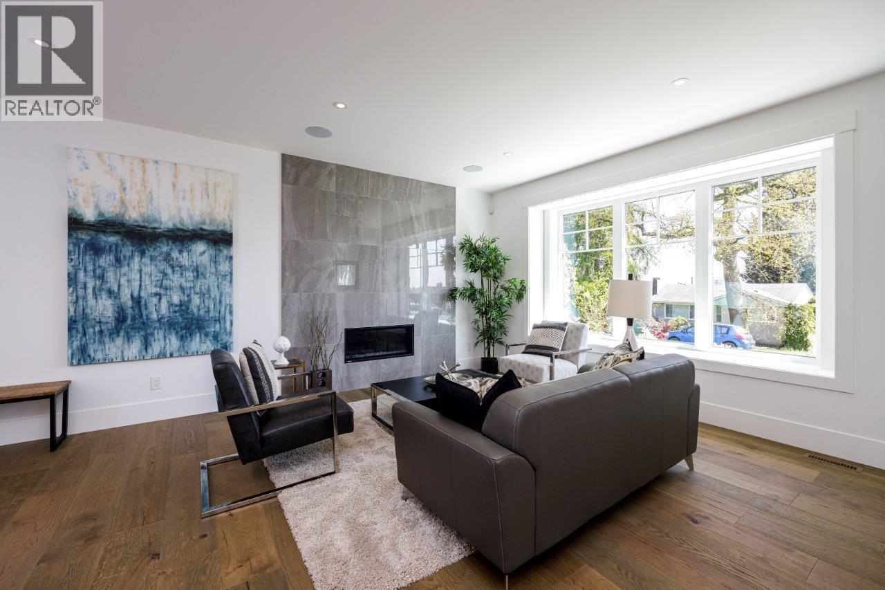 1028 Calverhall Street, North Vancouver, British Columbia  V7L 1Y3 - Photo 6 - R3076135