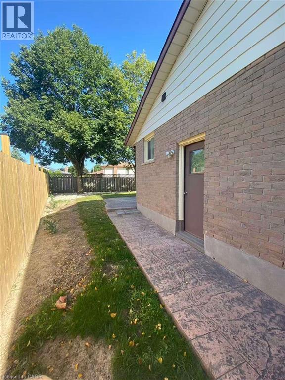 155 Sunpoint Crescent Unit# Lower Unit, Waterloo, Ontario  N2V 1Z7 - Photo 8 - 40796217