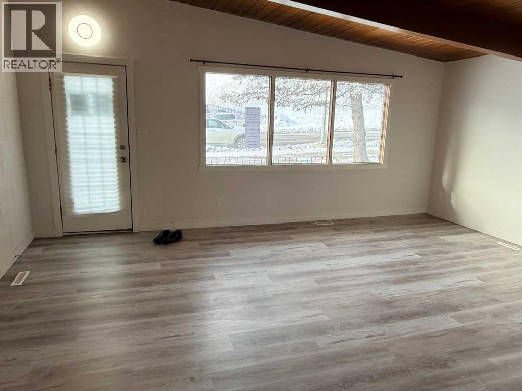 4704 14 Street Nw, Calgary, Alberta  T2K 1J6 - Photo 9 - A2260166