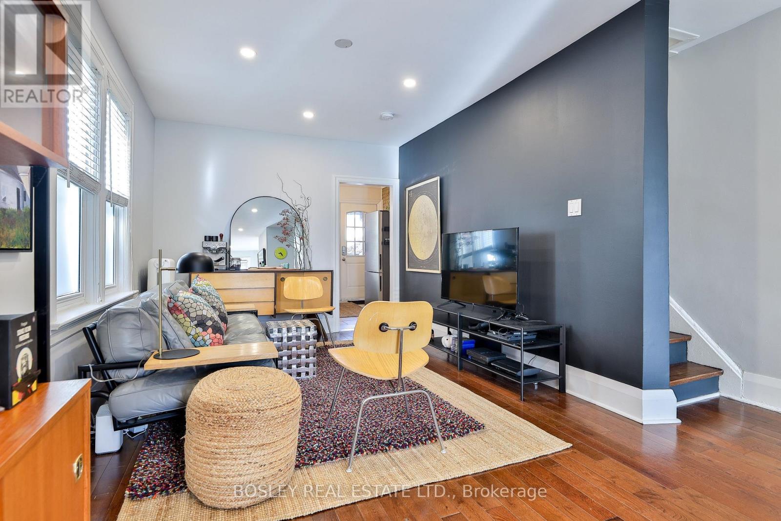 663 Vaughan Road, Toronto, Ontario  M6E 2Y4 - Photo 6 - C12664268