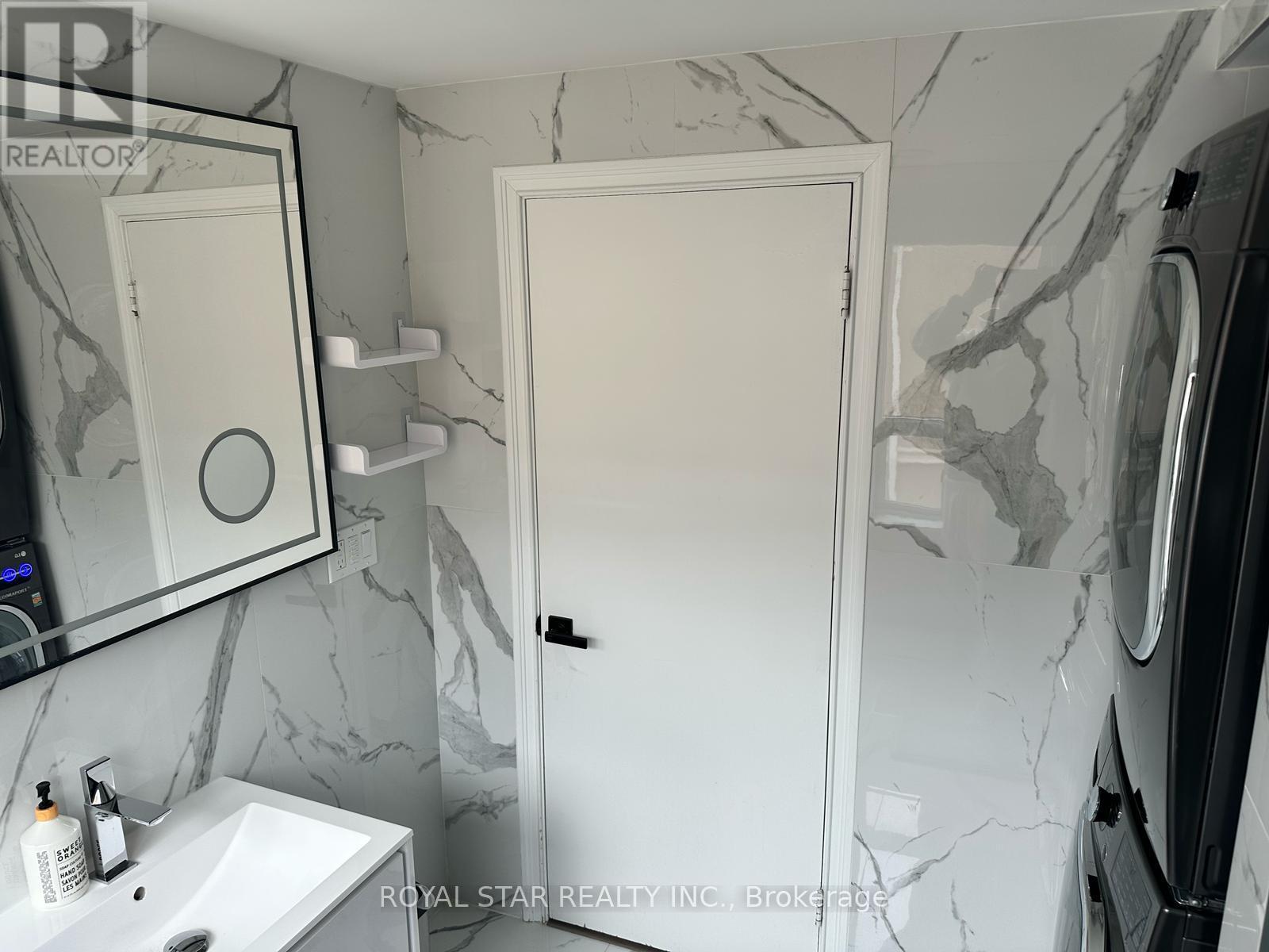 Room - 9 Roycrest Avenue, Toronto, Ontario  M2N 1R1 - Photo 13 - C12664302