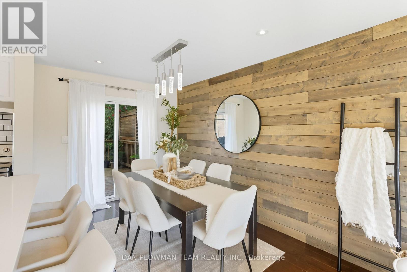 22 Athenia Court, Toronto, Ontario  M1E 2C1 - Photo 2 - E12664246