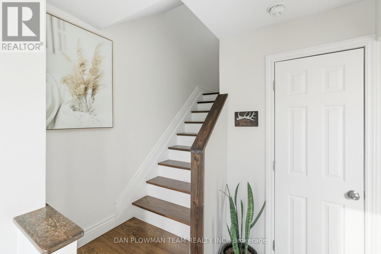 22 Athenia Court, Toronto, Ontario  M1E 2C1 - Photo 8 - E12664246