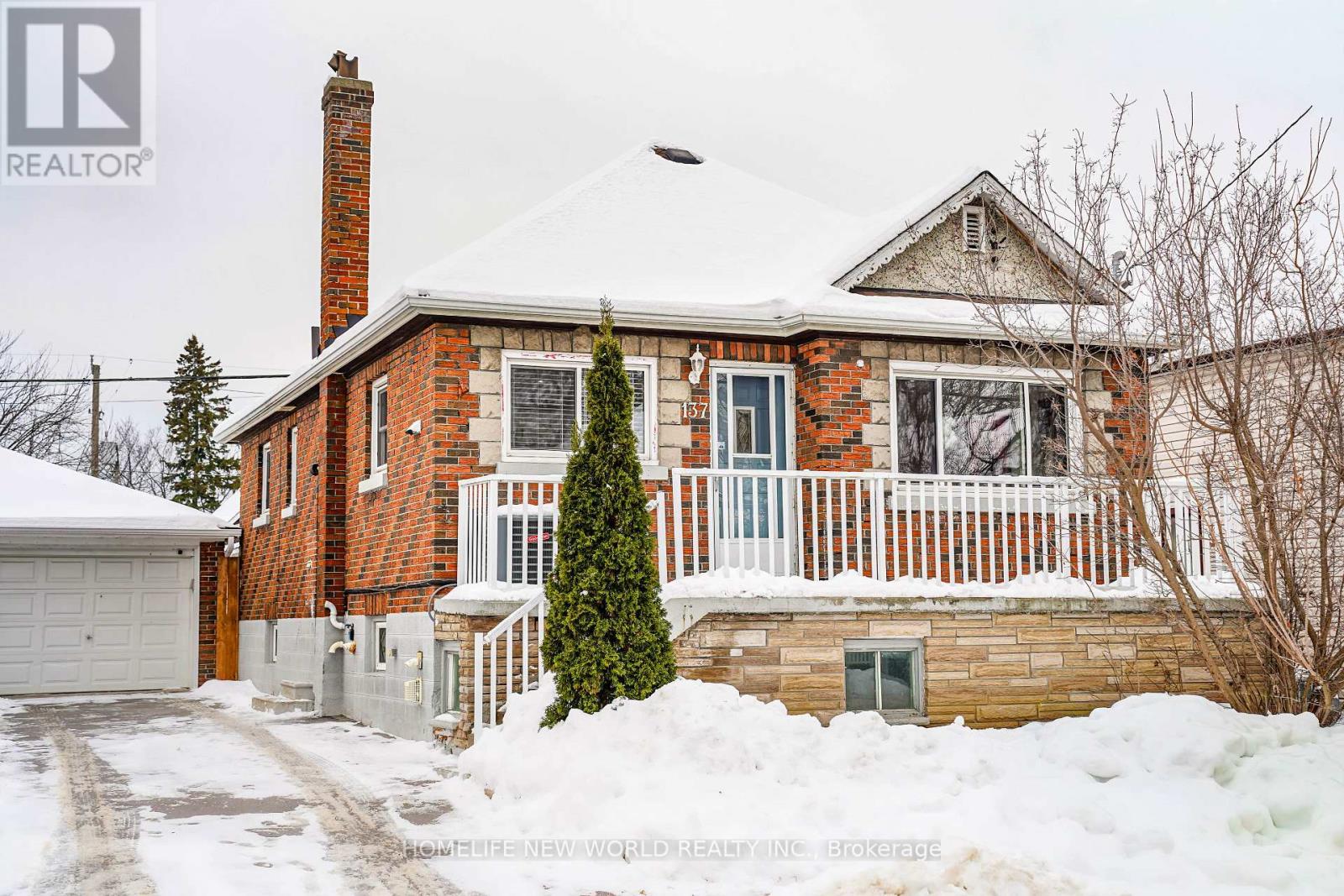 137 Banting Avenue, Oshawa, Ontario  L1H 2M5 - Photo 1 - E12664306