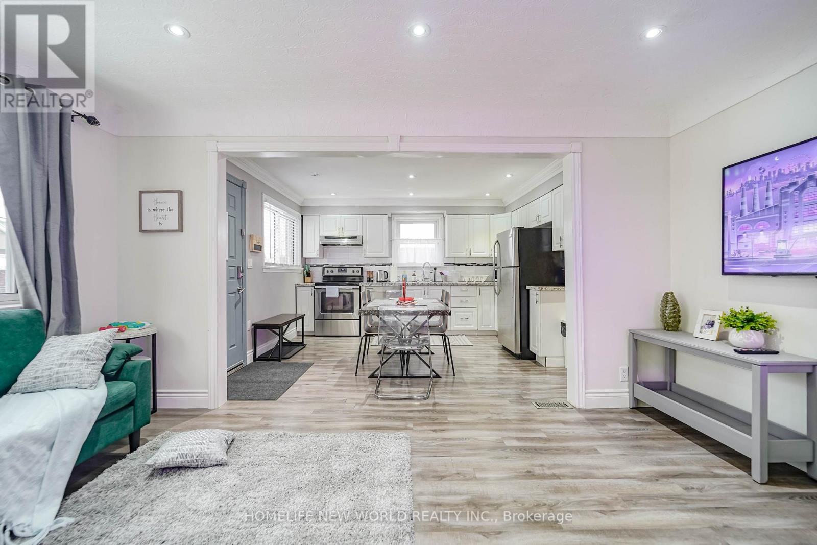 137 Banting Avenue, Oshawa, Ontario  L1H 2M5 - Photo 14 - E12664306