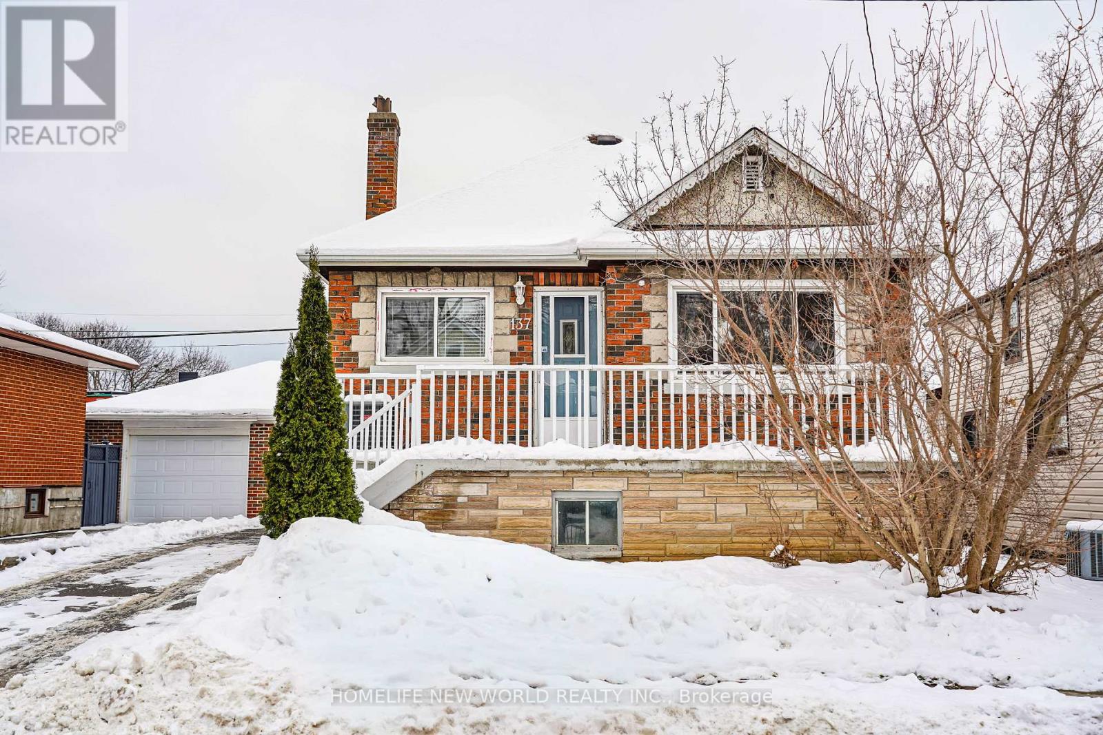 137 Banting Avenue, Oshawa, Ontario  L1H 2M5 - Photo 2 - E12664306