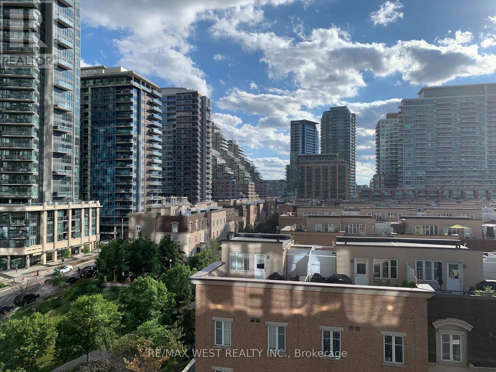 519 - 19 Western Battery Road, Toronto, Ontario  M6K 3S4 - Photo 5 - C12661442