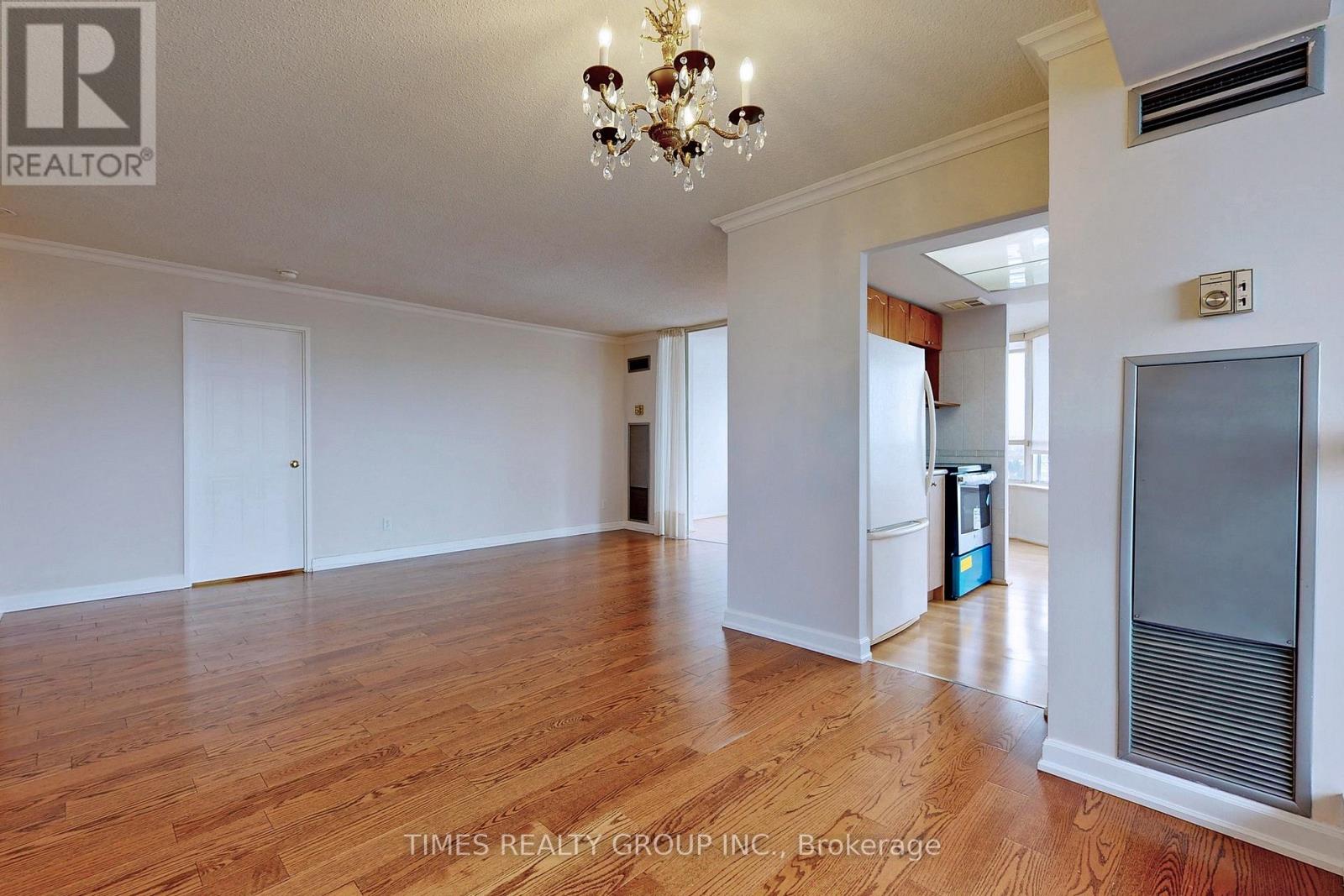 1503 - 33 Weldrick Road E, Richmond Hill, Ontario  L4C 8W4 - Photo 13 - N12664252