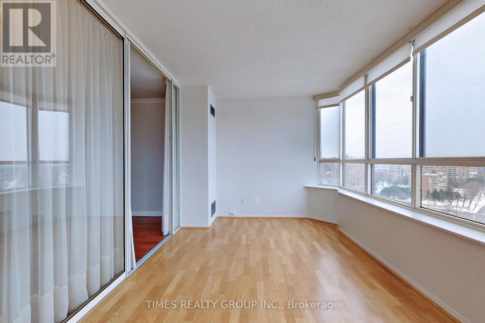 1503 - 33 Weldrick Road E, Richmond Hill, Ontario  L4C 8W4 - Photo 16 - N12664252