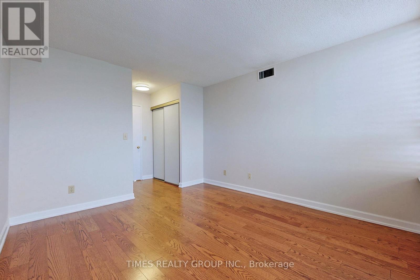 1503 - 33 Weldrick Road E, Richmond Hill, Ontario  L4C 8W4 - Photo 28 - N12664252