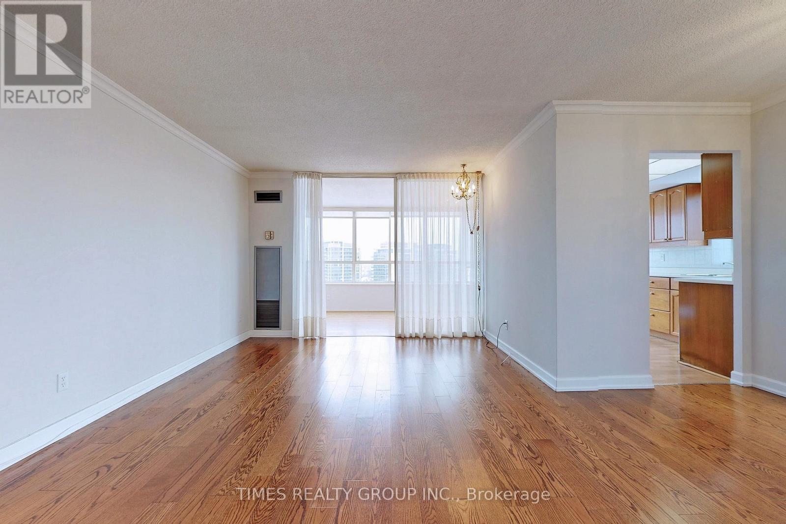 1503 - 33 Weldrick Road E, Richmond Hill, Ontario  L4C 8W4 - Photo 5 - N12664252