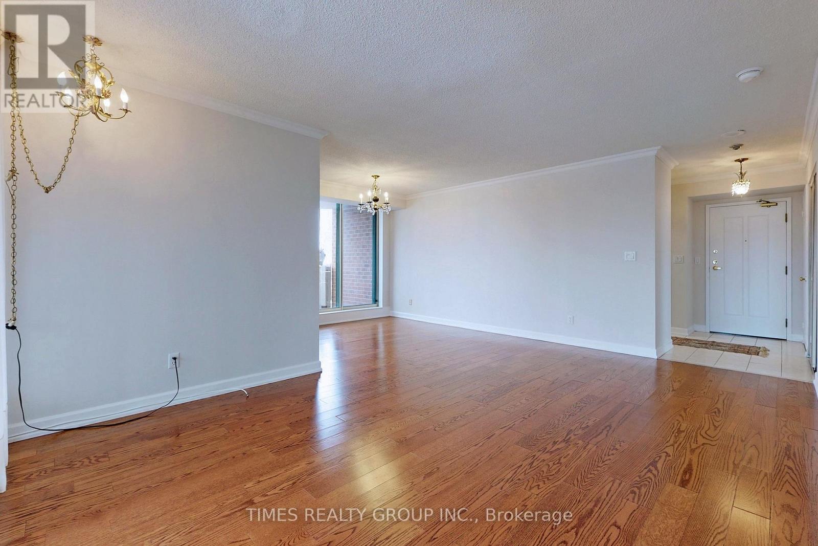 1503 - 33 Weldrick Road E, Richmond Hill, Ontario  L4C 8W4 - Photo 8 - N12664252