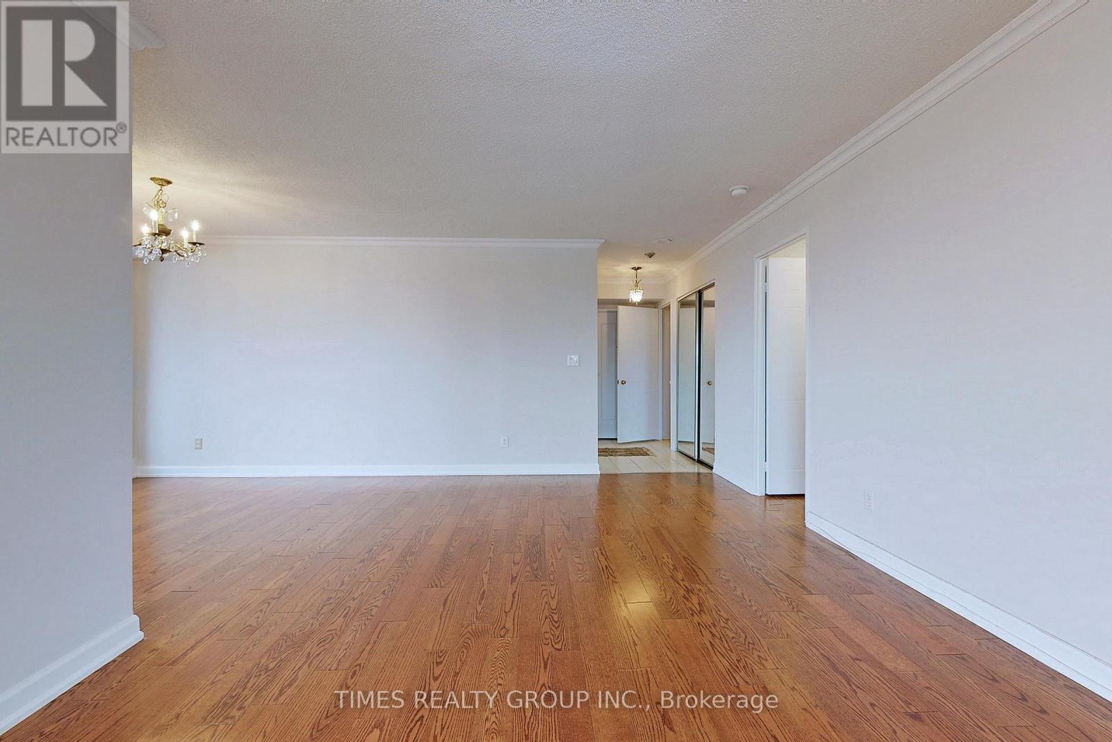 1503 - 33 Weldrick Road E, Richmond Hill, Ontario  L4C 8W4 - Photo 9 - N12664252