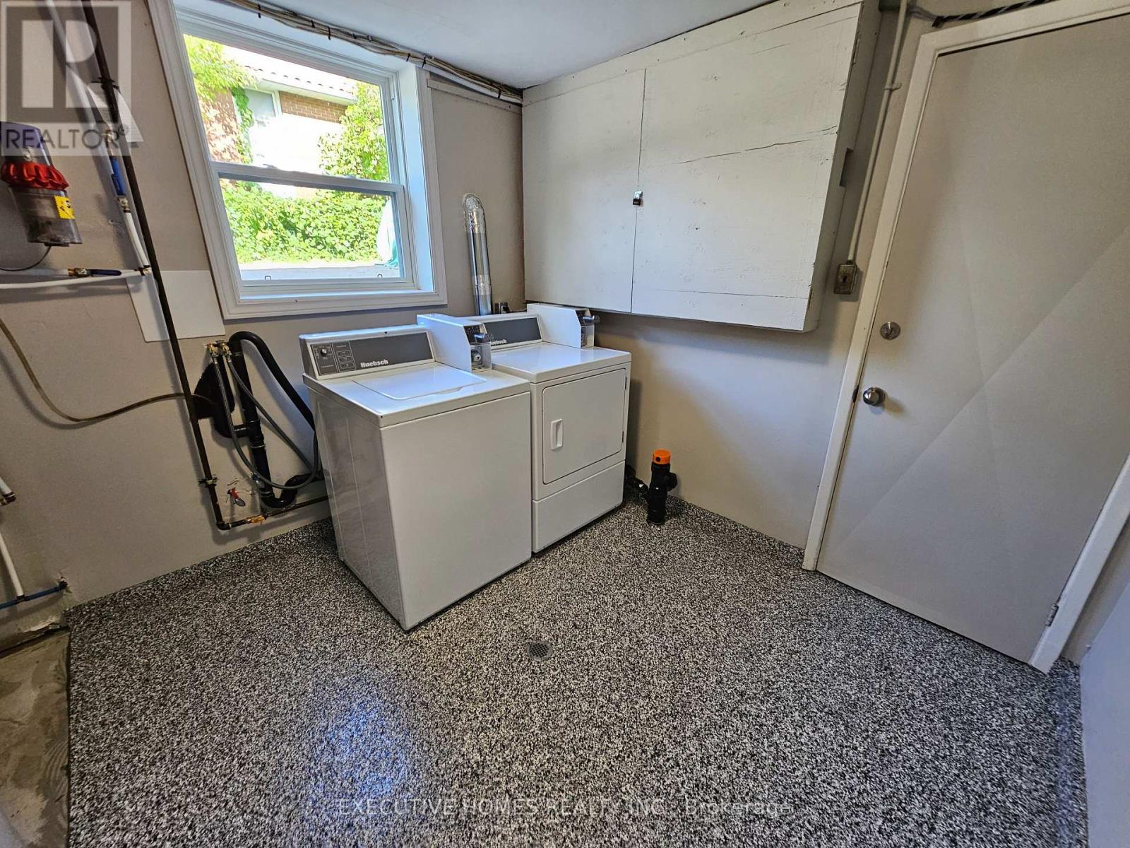 2 - 157 St Vincent Street, Barrie (Codrington), Ontario  L4M 3Y9 - Photo 10 - S12664248