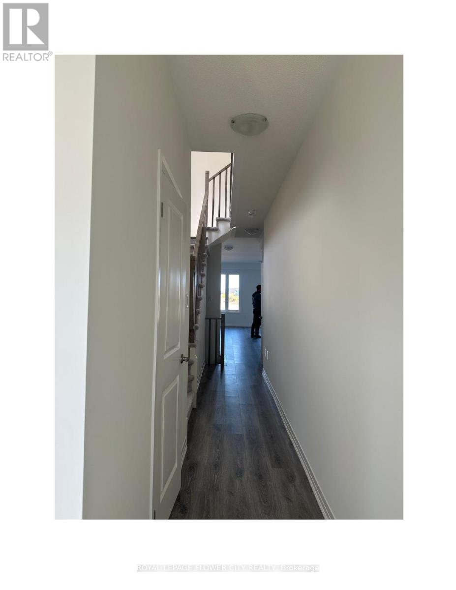 5 - 5 Sagewood Avenue, Barrie, Ontario  L9J 0K8 - Photo 2 - S12664278