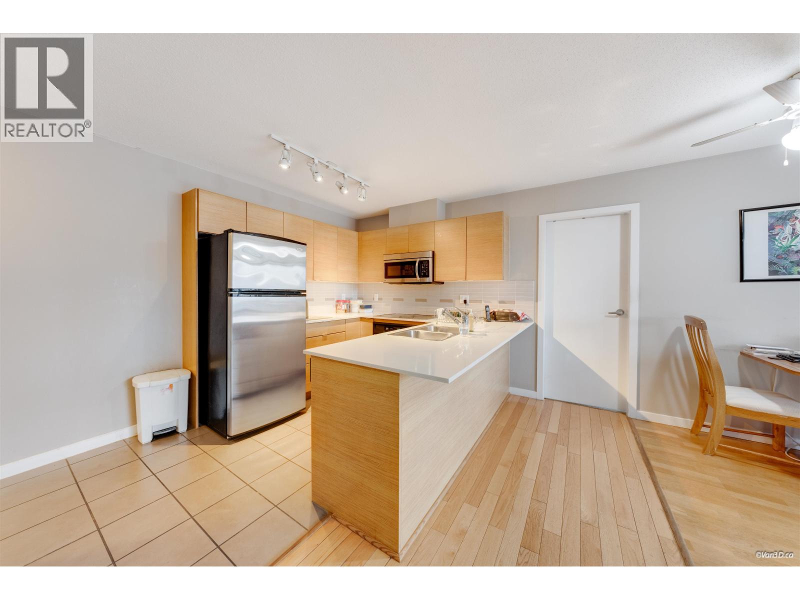 1704 4118 Dawson Street, Burnaby, British Columbia  V5C 0A3 - Photo 8 - R3075842