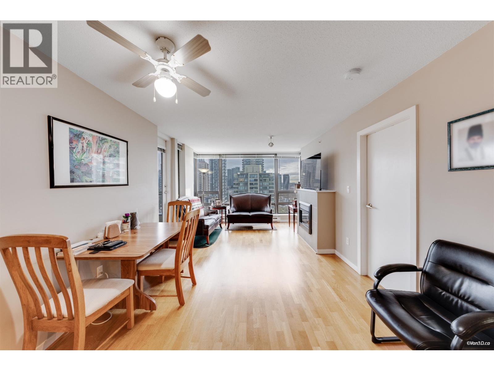 1704 4118 Dawson Street, Burnaby, British Columbia  V5C 0A3 - Photo 3 - R3075842