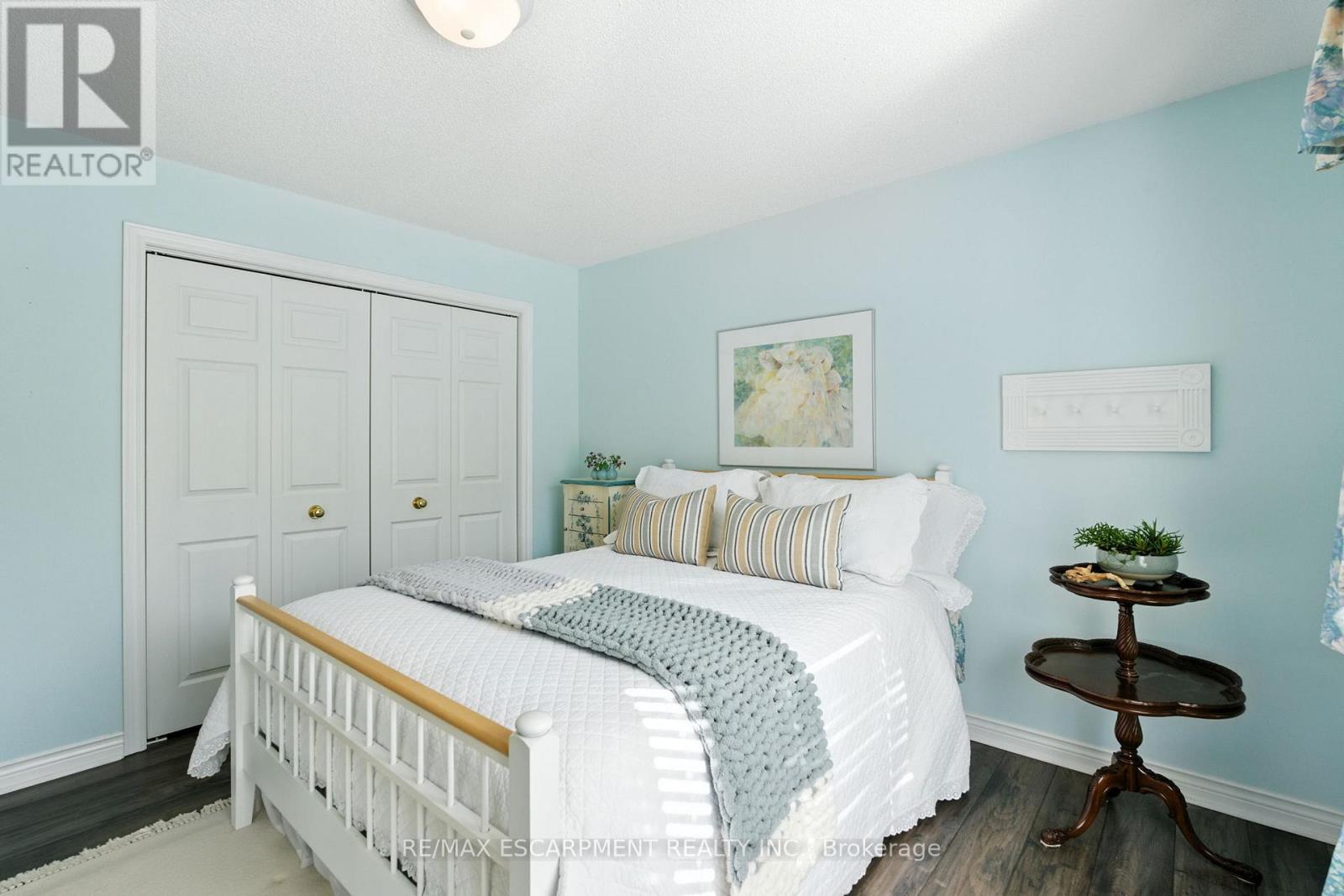 1104 Crofton Way, Burlington, Ontario  L7P 4W8 - Photo 22 - W12664256