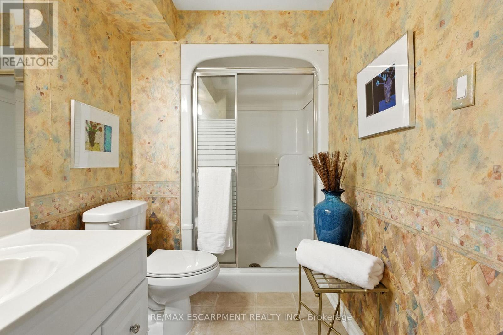 1104 Crofton Way, Burlington, Ontario  L7P 4W8 - Photo 35 - W12664256