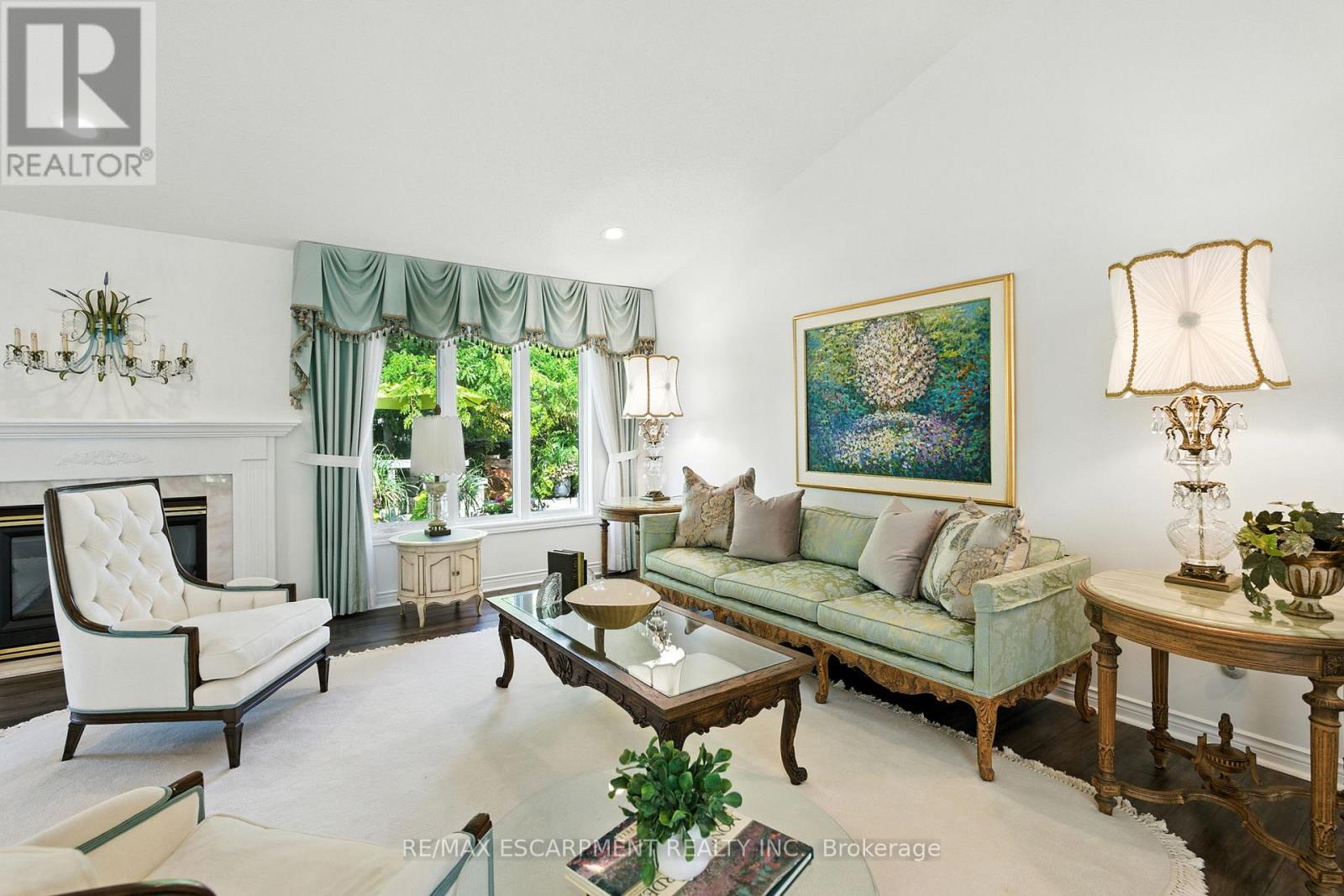 1104 Crofton Way, Burlington, Ontario  L7P 4W8 - Photo 9 - W12664256