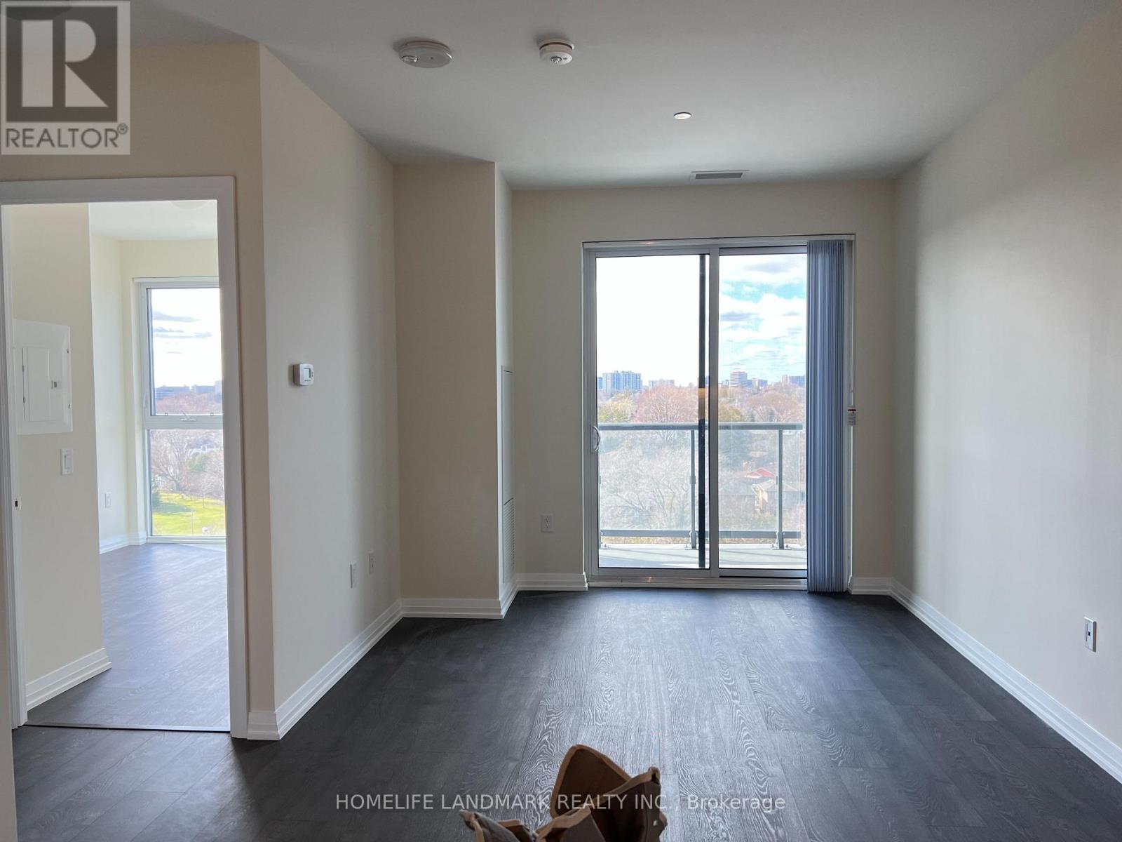 813 - 50 Thomas Riley Road, Toronto, Ontario  P1P 1R2 - Photo 5 - W12664304