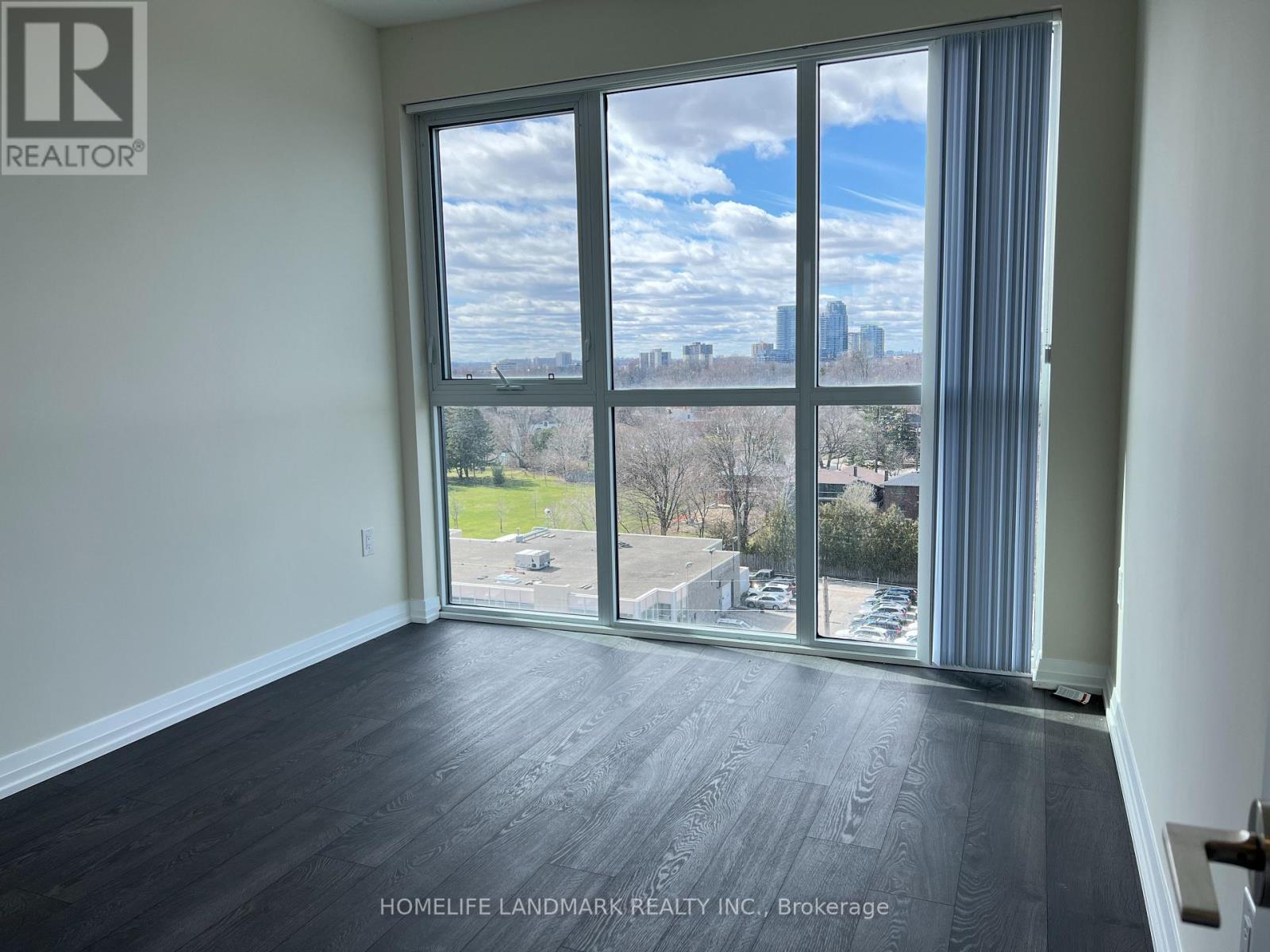 813 - 50 Thomas Riley Road, Toronto, Ontario  P1P 1R2 - Photo 6 - W12664304