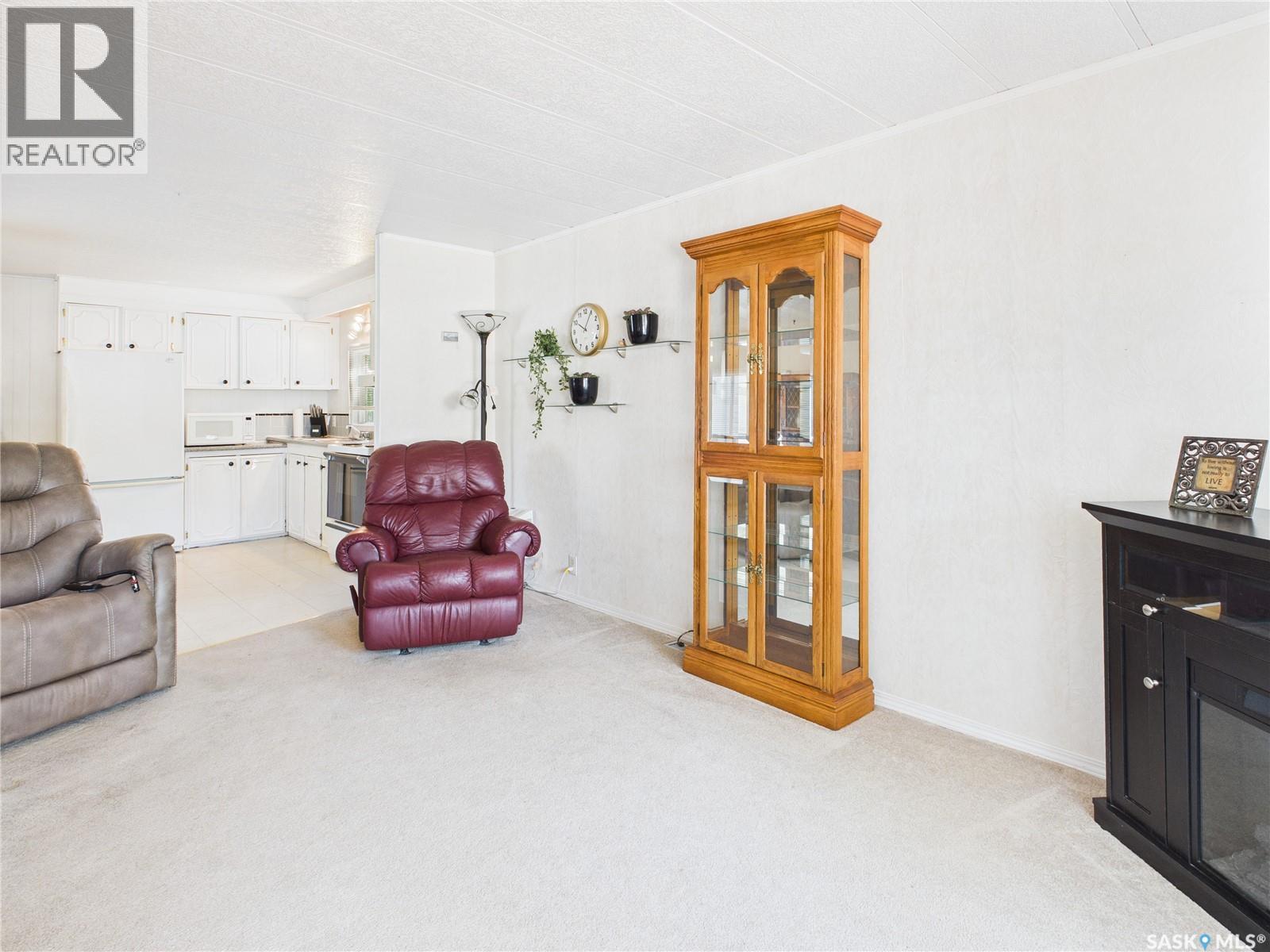 Sk 43 Eastview Trailer Court, Prince Albert, Saskatchewan  S6V 5P9 - Photo 12 - SK026175