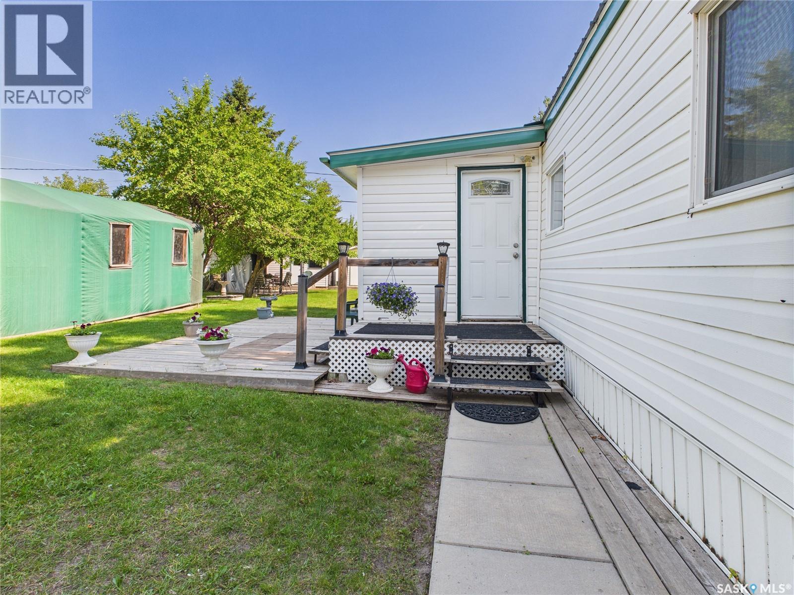 Sk 43 Eastview Trailer Court, Prince Albert, Saskatchewan  S6V 5P9 - Photo 3 - SK026175