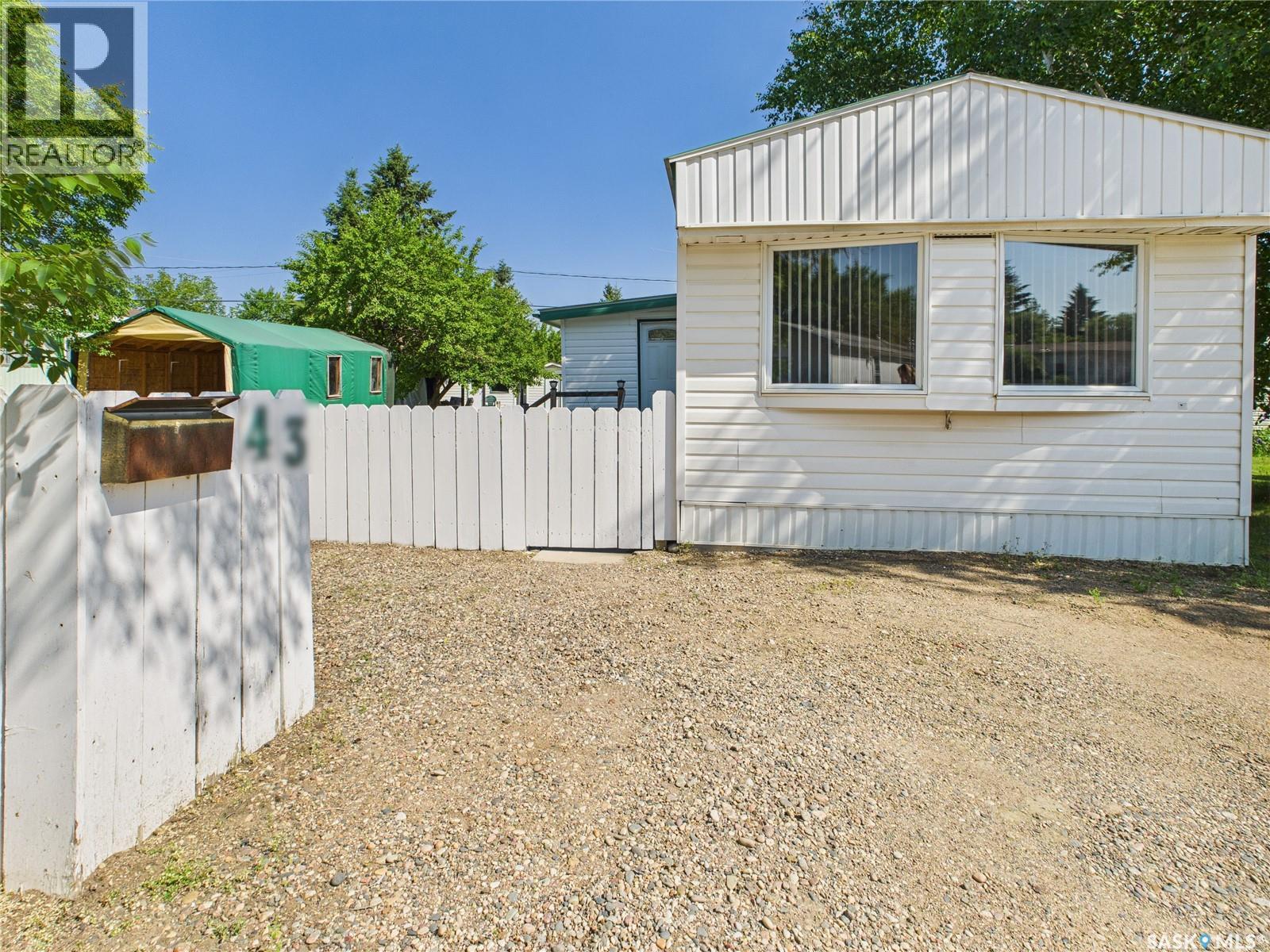 Sk 43 Eastview Trailer Court, Prince Albert, Saskatchewan  S6V 5P9 - Photo 31 - SK026175