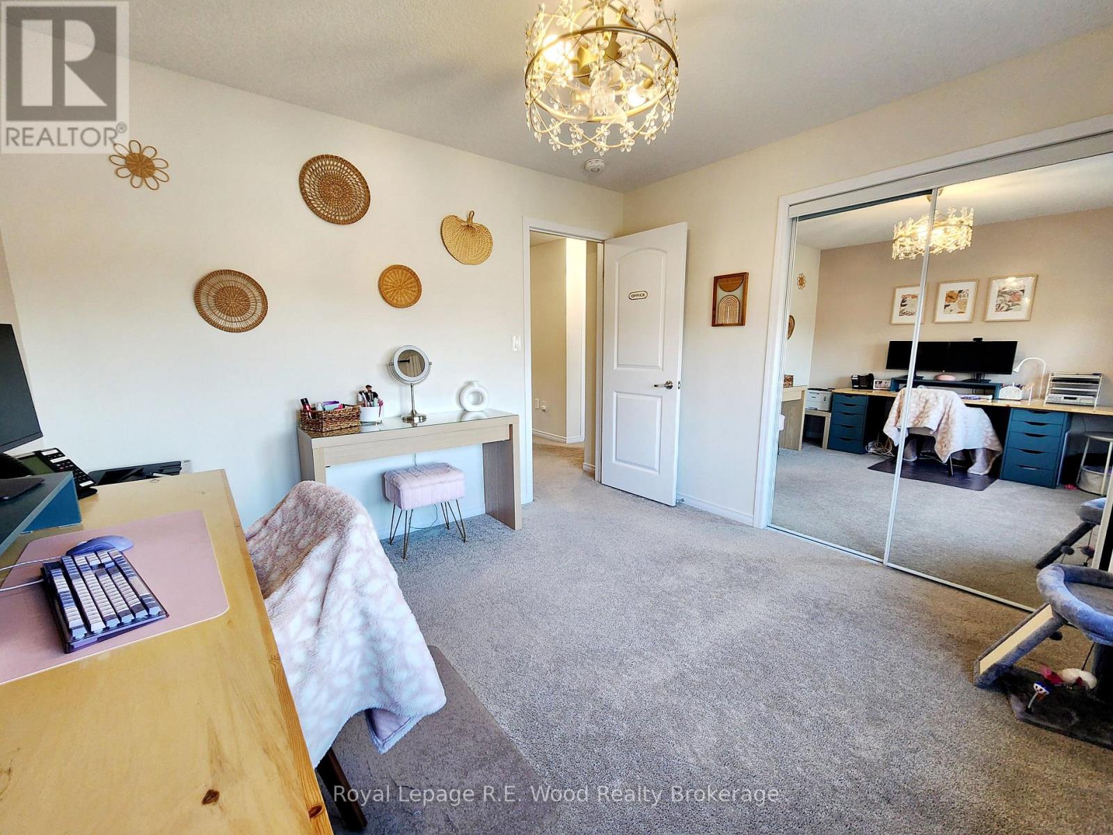 93 Cactus Crescent, Hamilton, Ontario  L8J 0M4 - Photo 24 - X12664346