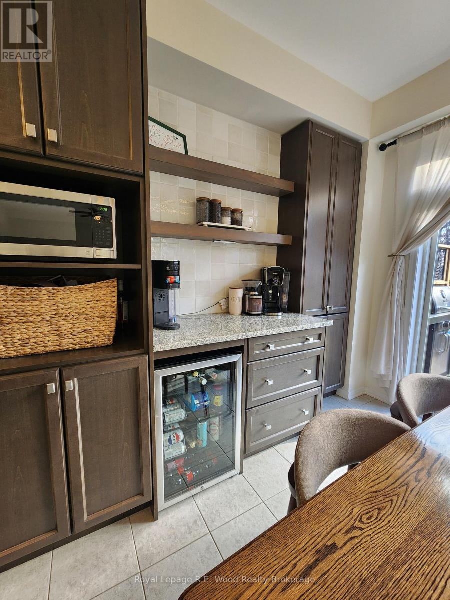 93 Cactus Crescent, Hamilton, Ontario  L8J 0M4 - Photo 8 - X12664346