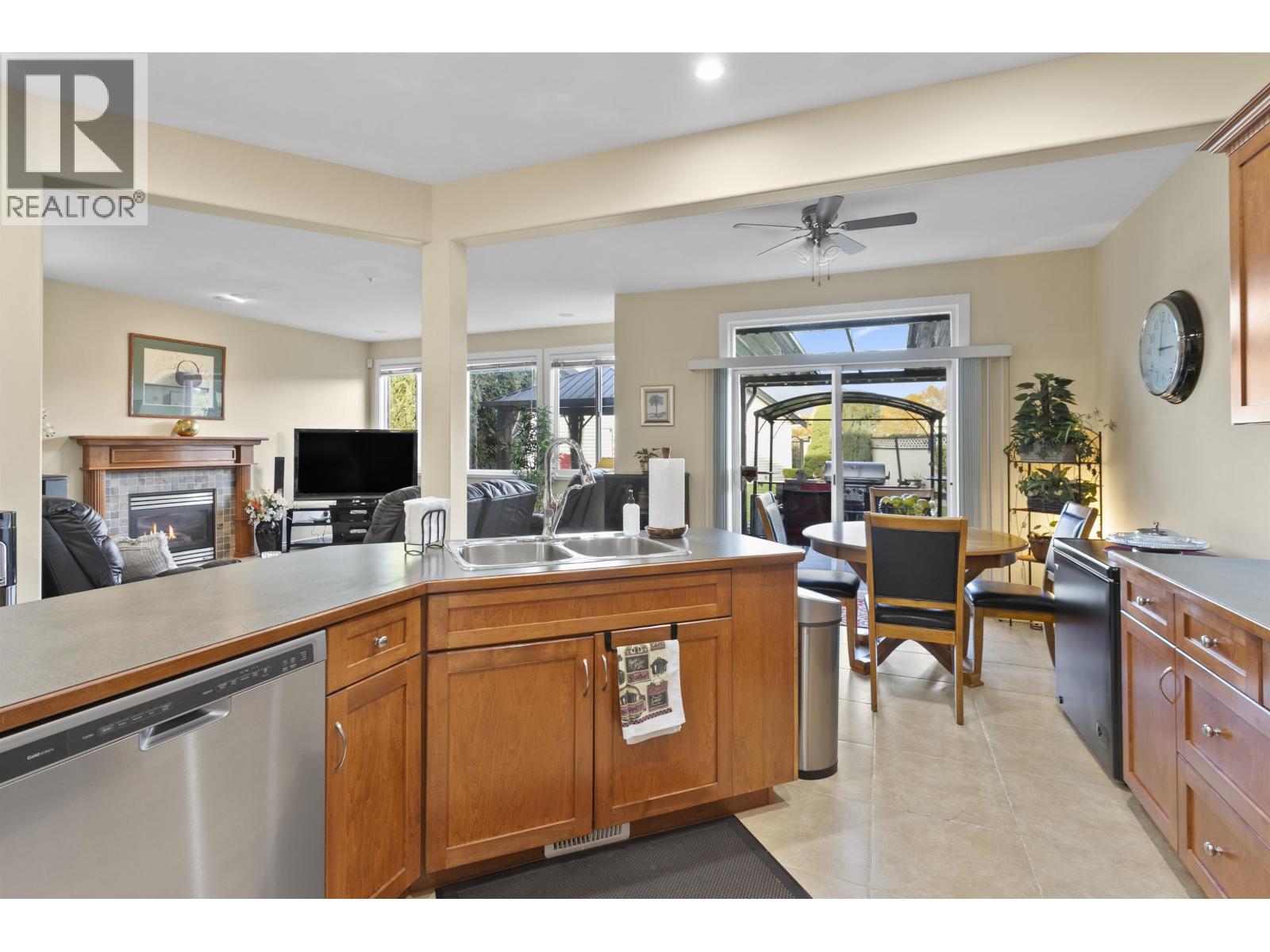 A 2484 Nile Gate, Port Coquitlam, British Columbia  V3B 8B3 - Photo 9 - R3076133