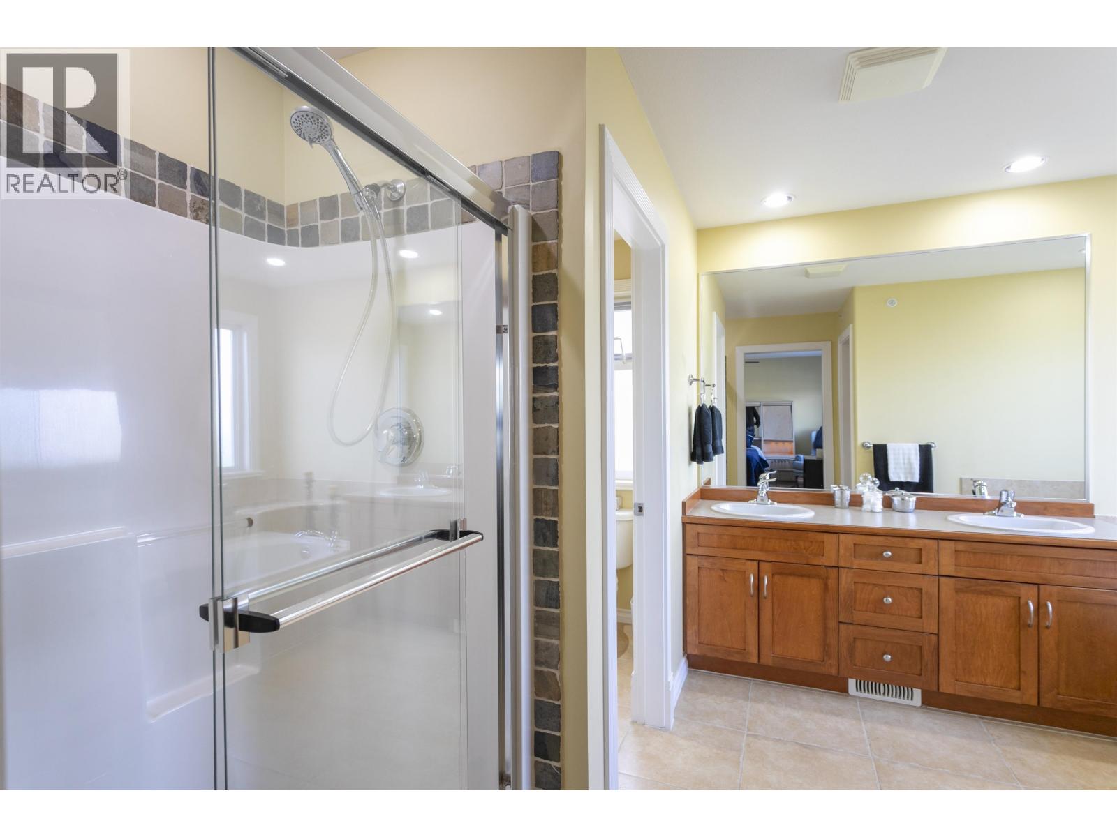 A 2484 Nile Gate, Port Coquitlam, British Columbia  V3B 8B3 - Photo 19 - R3076133