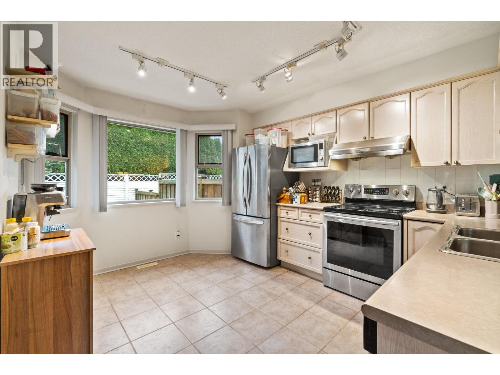 29 1255 Riverside Drive, Port Coquitlam, British Columbia  V3B 7W5 - Photo 9 - R3076000