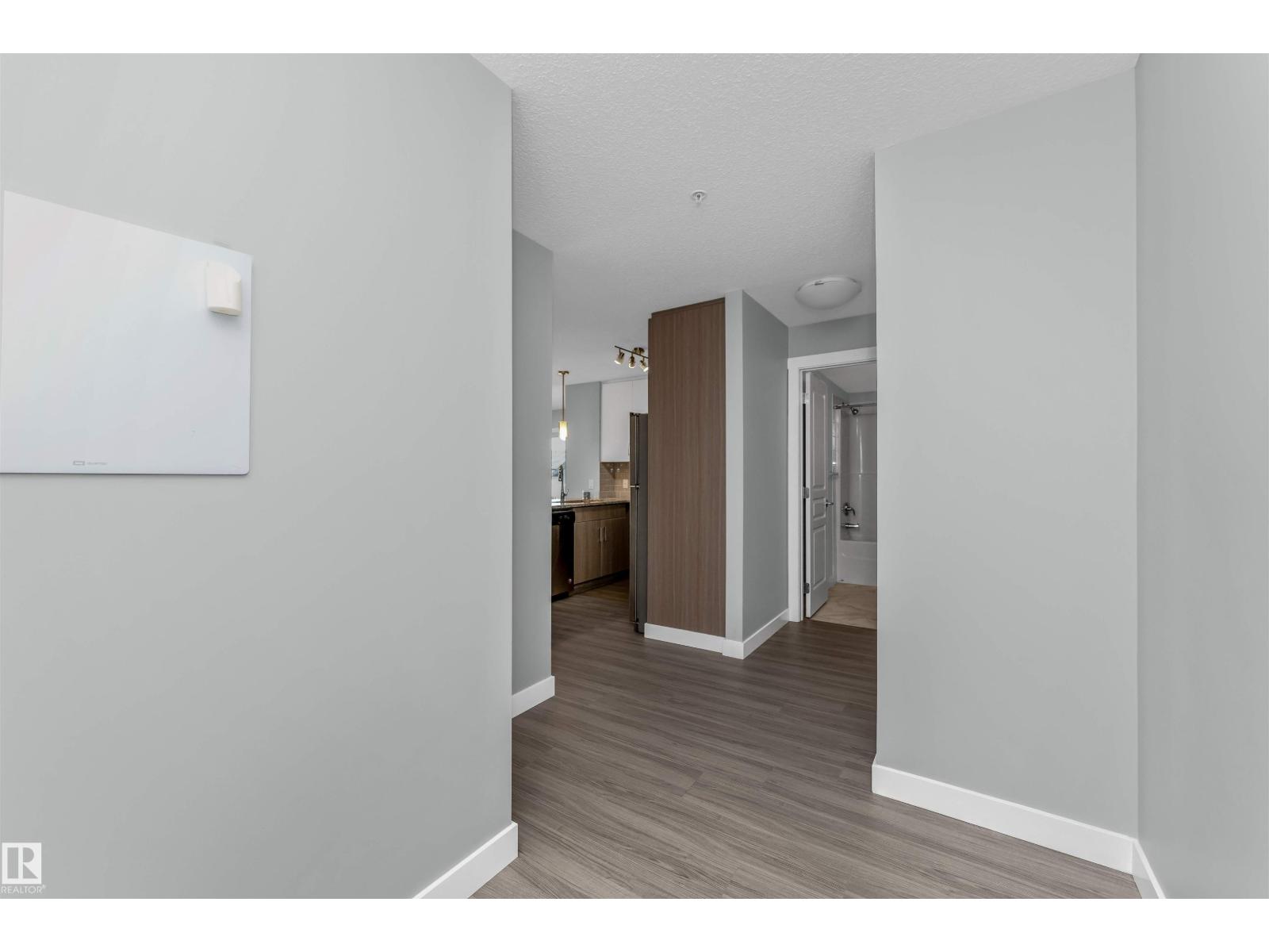 #301 3670 139 Av Nw, Edmonton, Alberta T5Y 3N5 - Photo 7 - E4469100