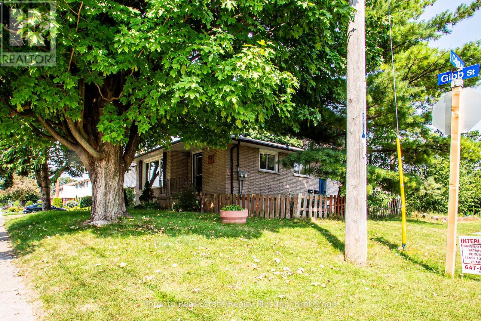 614 Gibb Street, Oshawa, Ontario  L1J 1Z7 - Photo 2 - E12664338